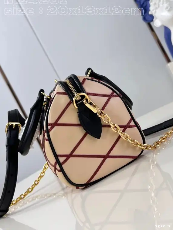 Frstbag ru BANDOULIÈRE 20 SPEEDY LOUIS VUITTON 0601